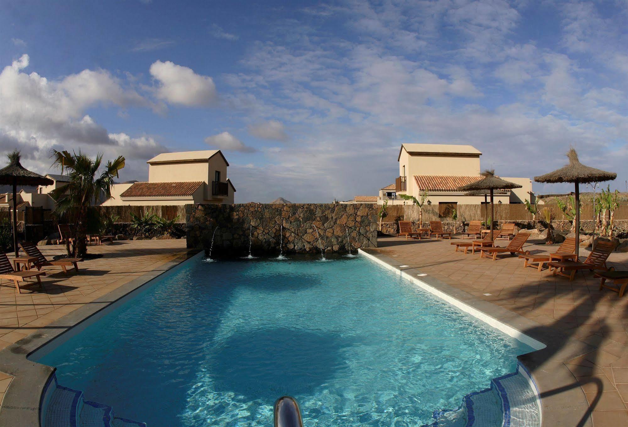 Hotel Boutique Oasis Casa Vieja La Oliva Esterno foto