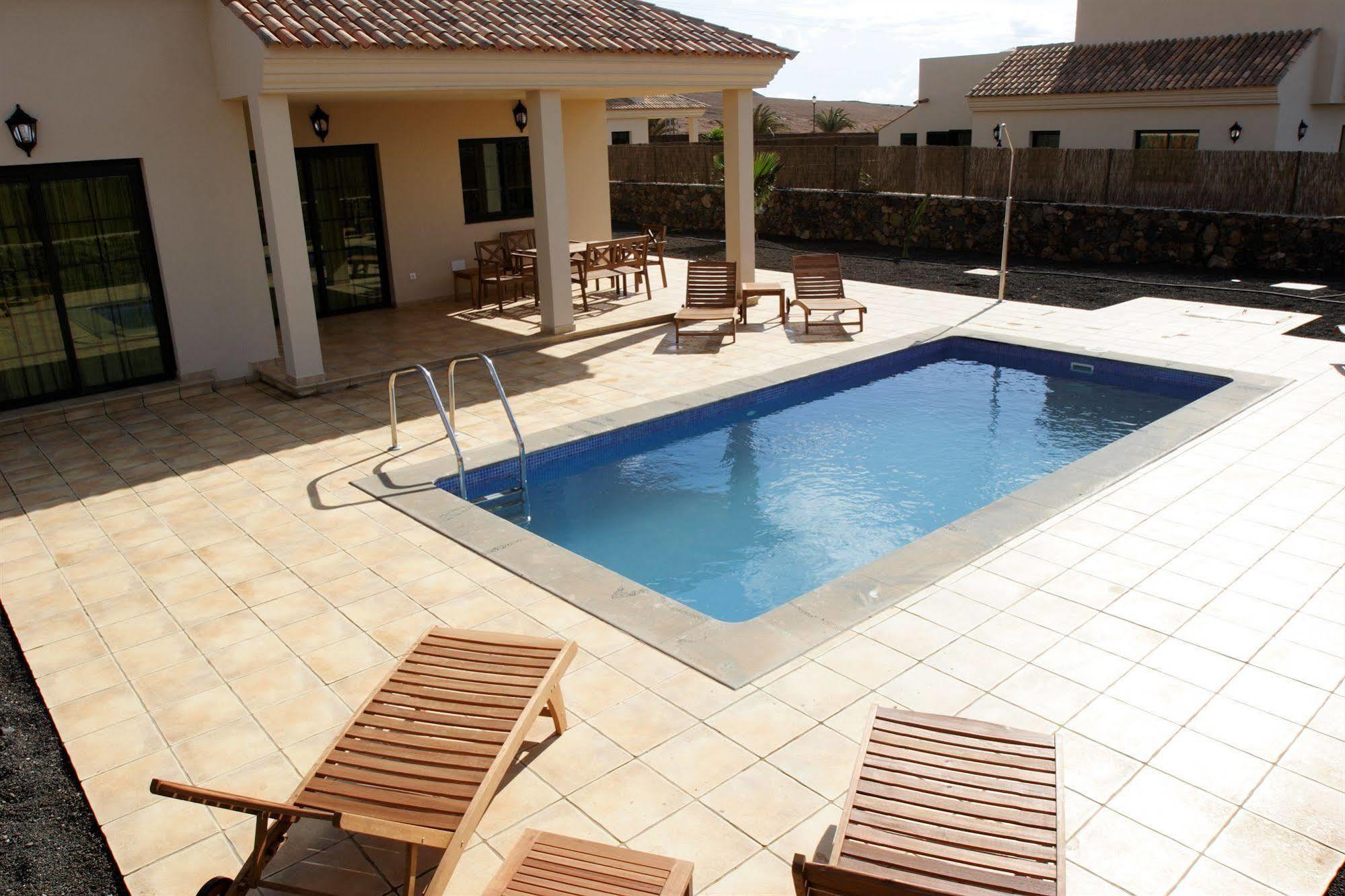 Hotel Boutique Oasis Casa Vieja La Oliva Esterno foto