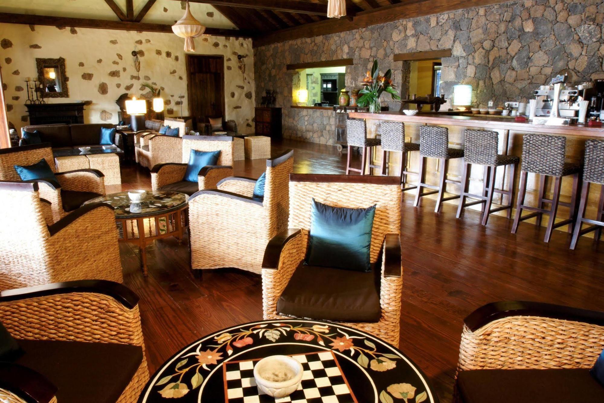 Hotel Boutique Oasis Casa Vieja La Oliva Esterno foto