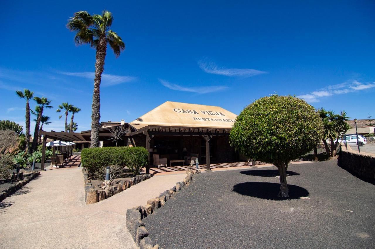 Hotel Boutique Oasis Casa Vieja La Oliva Esterno foto