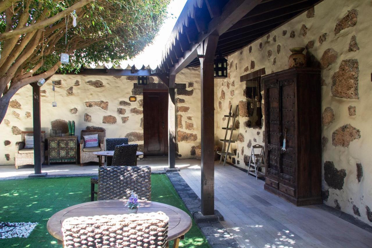 Hotel Boutique Oasis Casa Vieja La Oliva Esterno foto