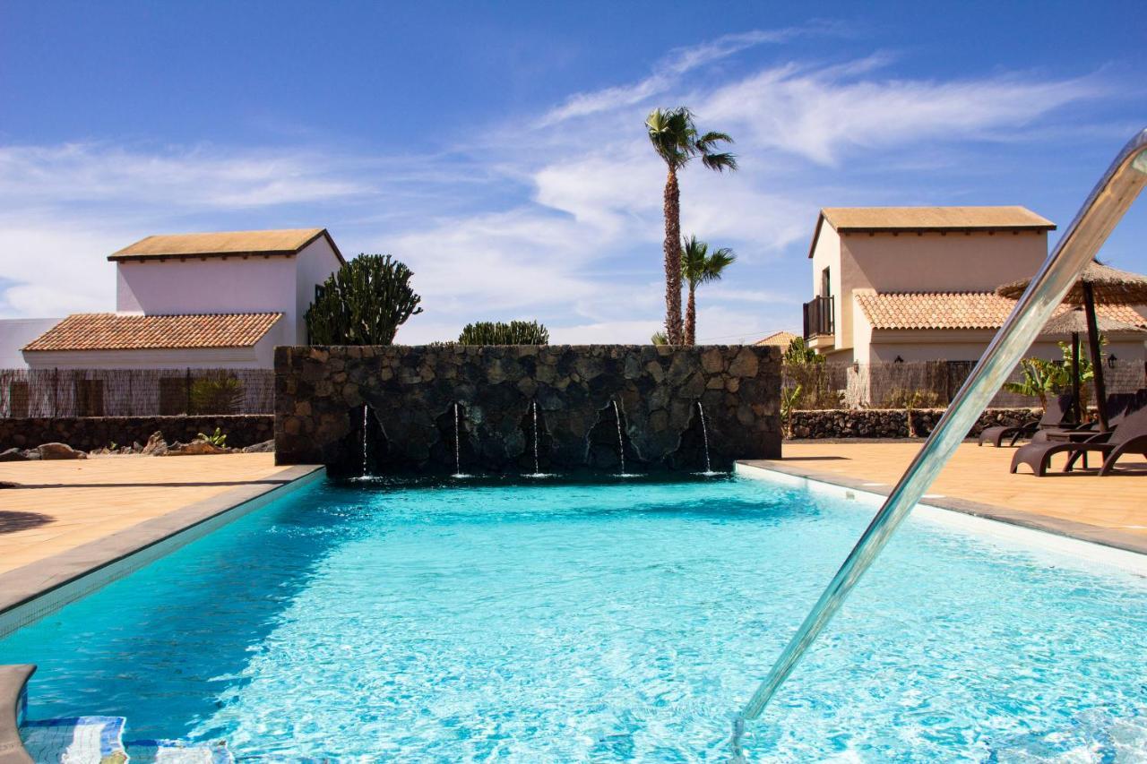 Hotel Boutique Oasis Casa Vieja La Oliva Esterno foto